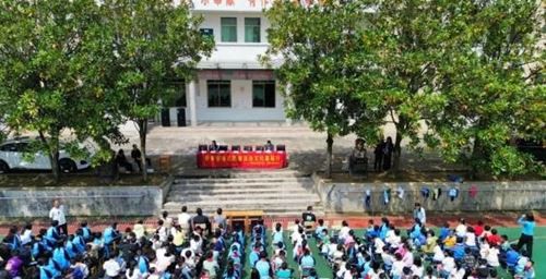 悦凌动态｜法治护航成长，共建平安校园(图2)