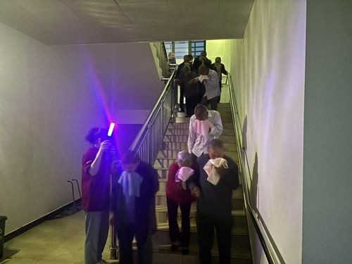 秭归县沙镇溪镇福利院：消防演练砺精兵  筑牢安全“防火墙”(图2)